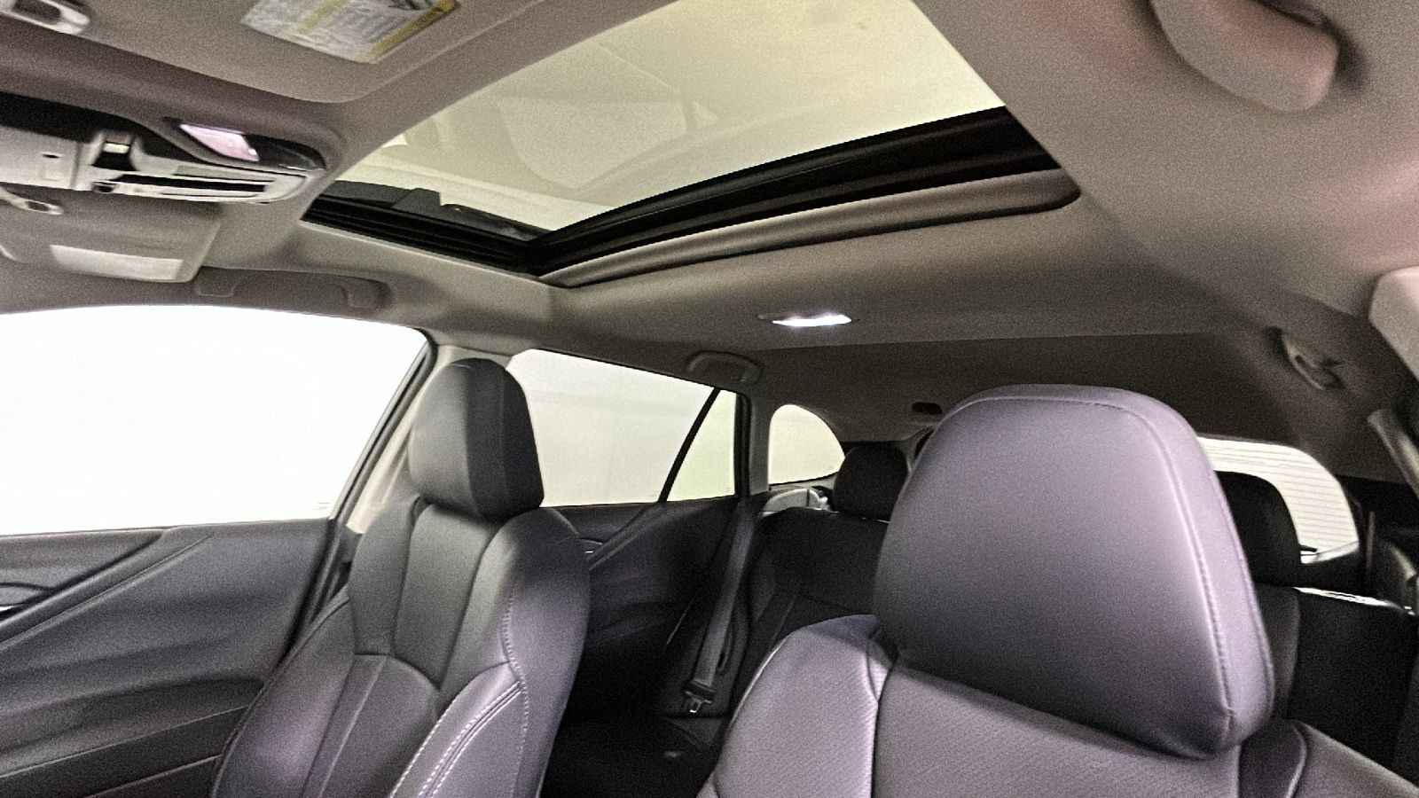 Used 2023 Subaru Outback Limited AWD/4WD image 15