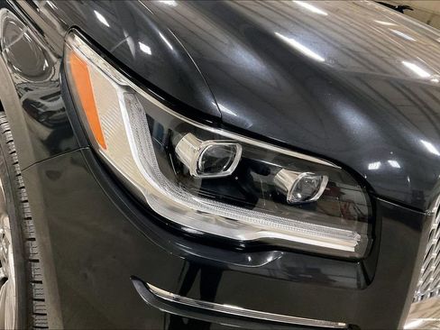 Used 2023 Lincoln Navigator Reserve image 28