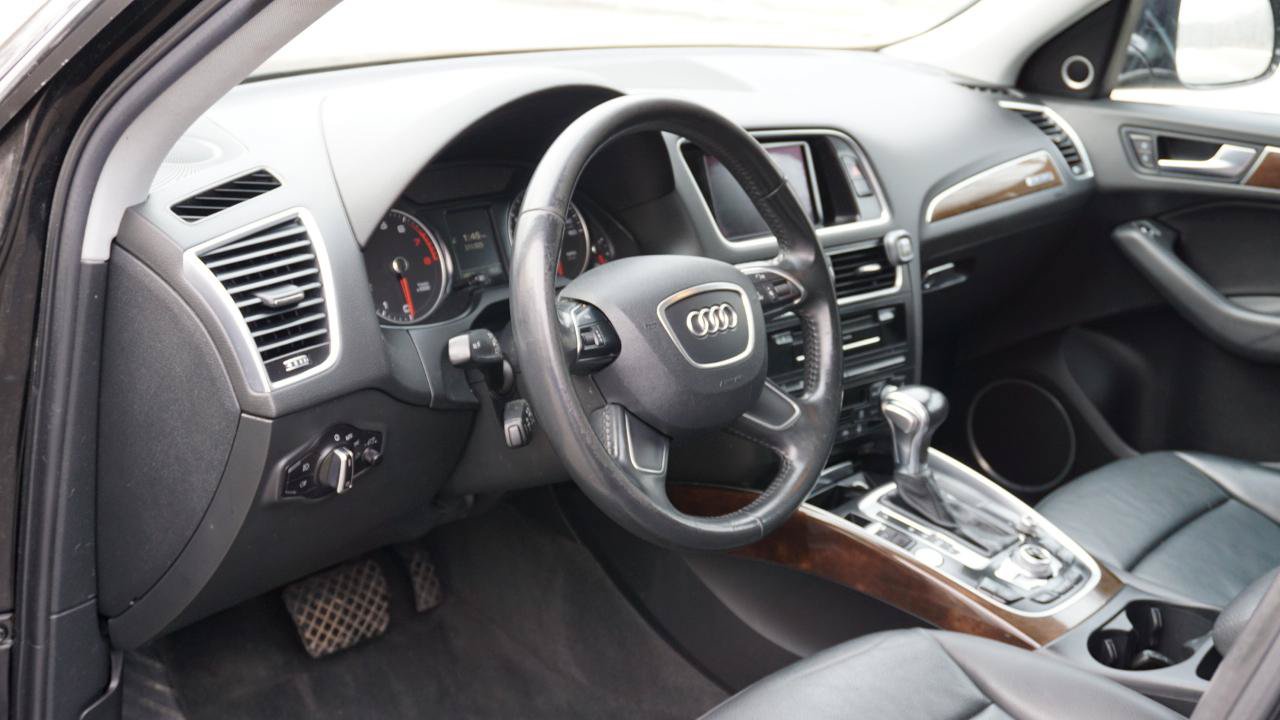 Used 2016 Audi Q5 2.0T Premium Plus w/ Technology Package AWD/4WD image 13