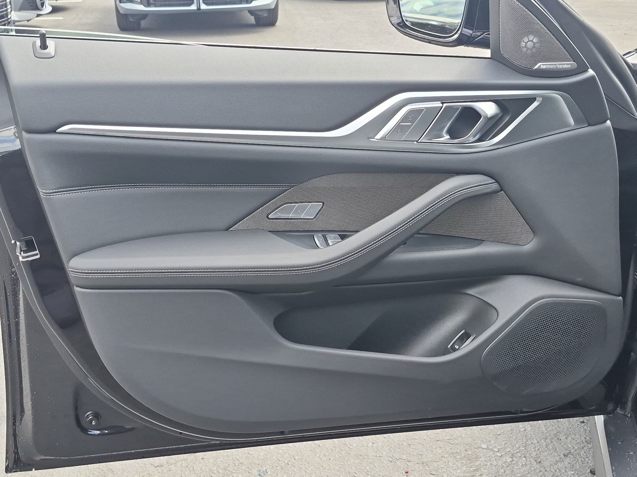 New 2026 BMW i4 eDrive40 w/ Parking Assistance Package RWD image 14