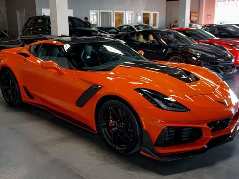 Used 2019 Chevrolet Corvette ZR1 RWD image 4