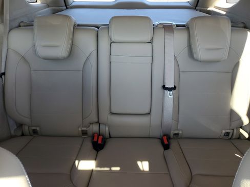 Used 2015 Mercedes-Benz ML 350 2WD image 31