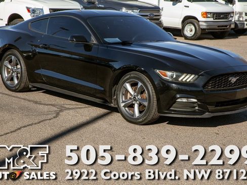 Used 2015 Ford Mustang Coupe image 1