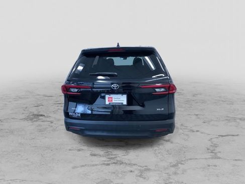 Certified 2025 Toyota Grand Highlander AWD image 9