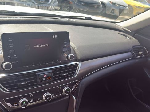 Used 2019 Honda Accord Hybrid image 8