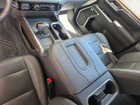 Used 2022 Chevrolet Silverado 1500 LT Trail Boss w/ Convenience Package II AWD/4WD image 23