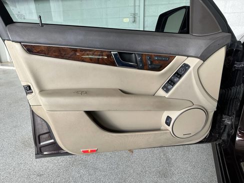 Used 2012 Mercedes-Benz C 250 Sedan image 18