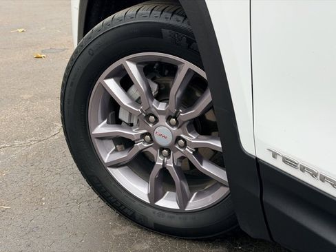 Certified 2023 GMC Terrain SLT w/ LPO, Floor Liner Package image 28