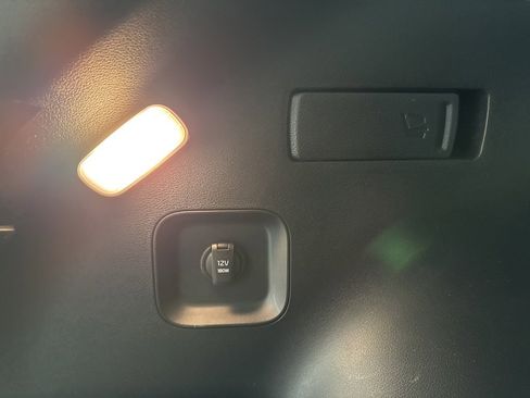 Used 2023 Kia Sportage EX image 25