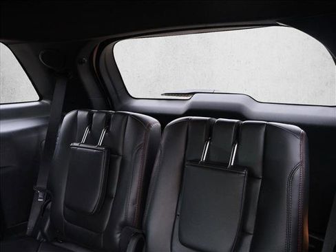 Used 2018 Ford Explorer Sport w/ Equipment Group 401A AWD/4WD image 25