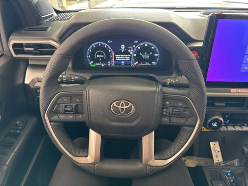 New 2026 Toyota Tacoma TRD Off-Road AWD/4WD image 18