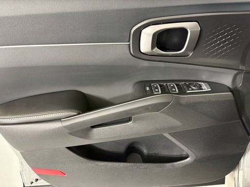 New 2026 Kia Sorento S image 19