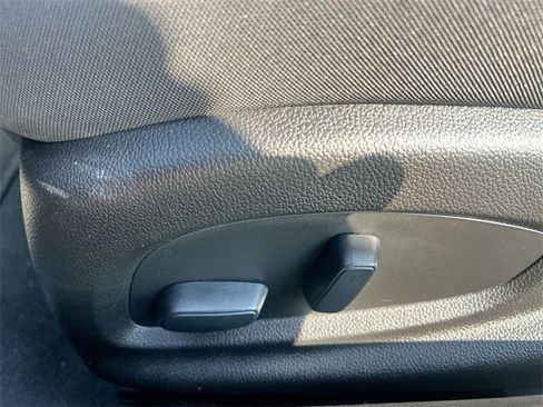 Used 2021 Chevrolet Camaro LT w/ RS Package image 16