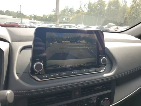 New 2026 Nissan Rogue S image 15