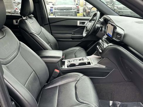 Used 2020 Ford Explorer ST image 10