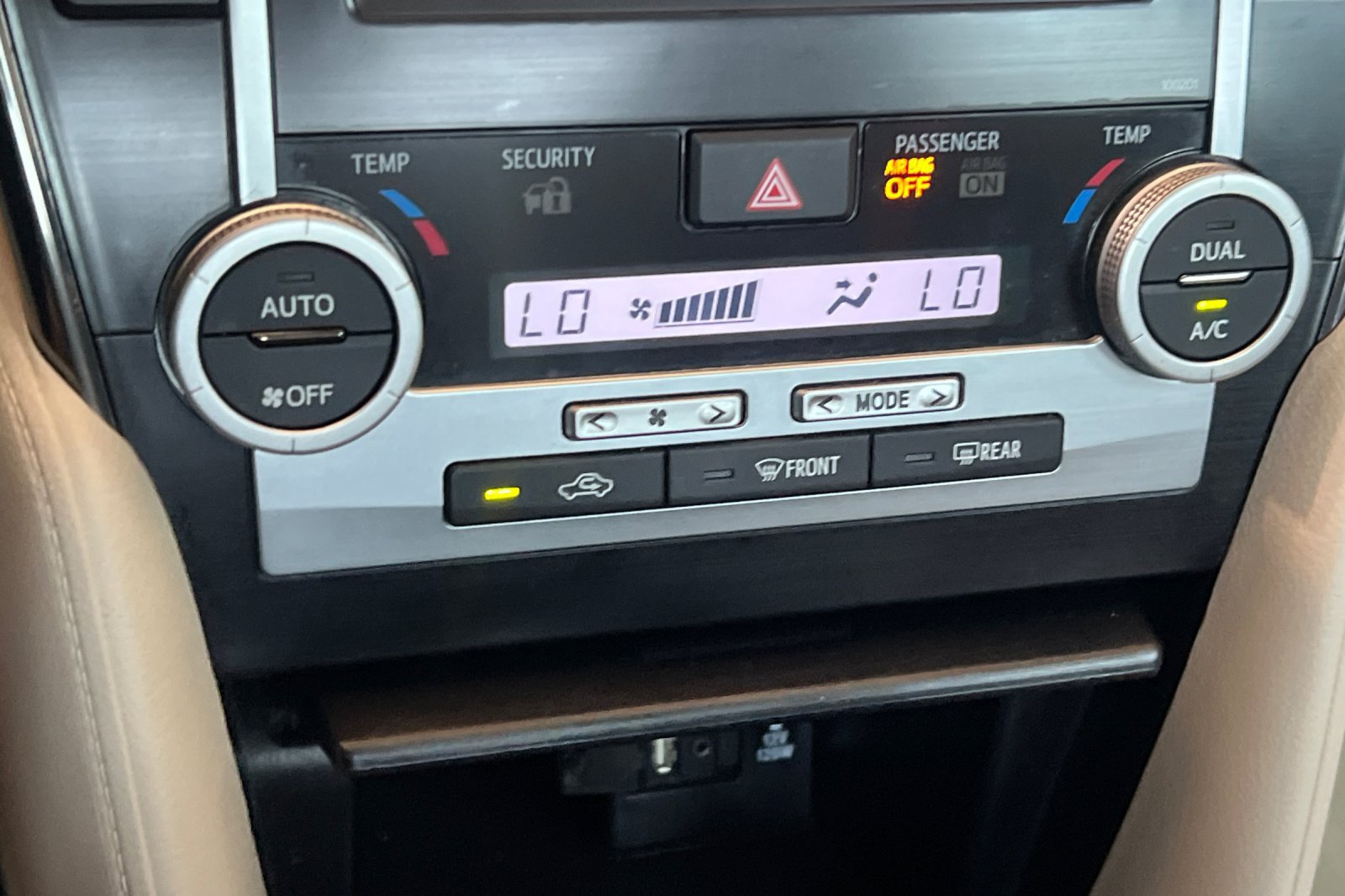 Used 2014 Toyota Camry LE FWD image 21