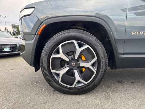 Used 2023 Rivian R1S Adventure image 2
