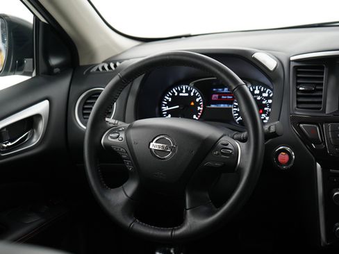 Used 2020 Nissan Pathfinder SV w/ Rock Creek Edition image 14