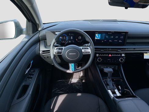 New 2026 Hyundai Tucson SEL image 15