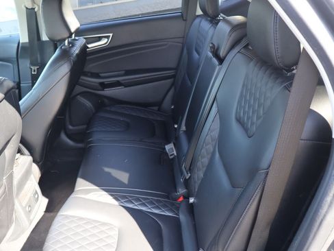 Used 2024 Ford Edge Titanium AWD/4WD image 11