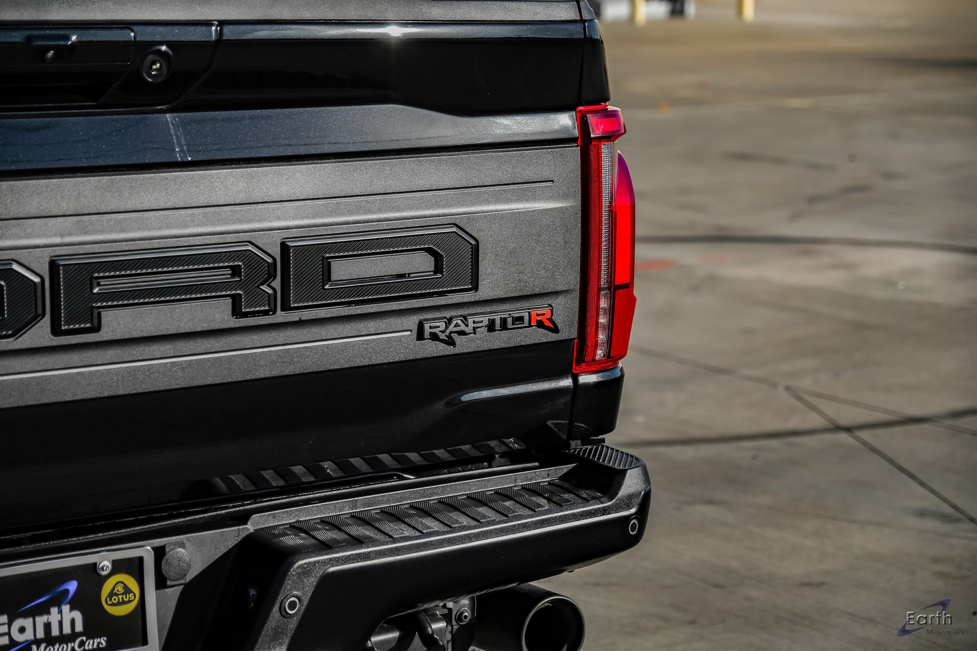 Used 2025 Ford F150 Raptor w/ Equipment Group 803A Raptor R AWD/4WD image 32