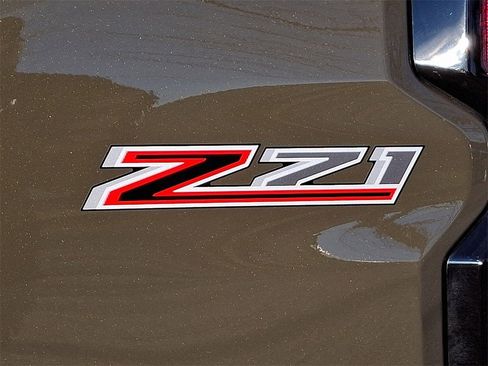 Certified 2024 Chevrolet Colorado Z71 w/ Z71 Convenience Package 2 image 34