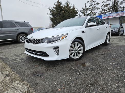 Used 2018 Kia Optima S w/ Panoramic Sunroof Package image 1