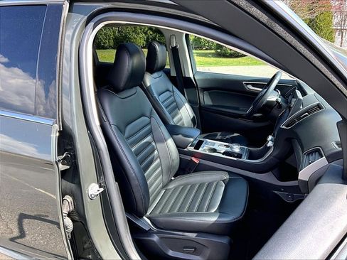 Used 2022 Ford Edge SEL w/ Convenience Package AWD/4WD image 11