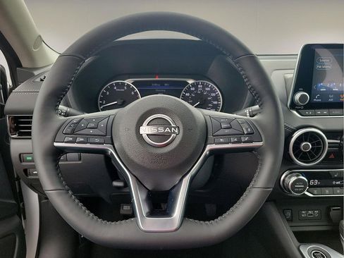Used 2025 Nissan Sentra SV w/ All-Weather Package FWD image 11