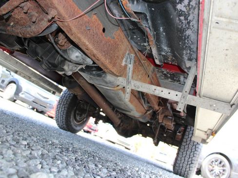 Used 1995 Ford F150 XLT 2dr 4WD Standard Cab LB image 22