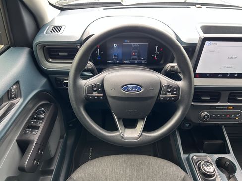 Used 2025 Ford Maverick XLT w/ Black Appearance Package AWD/4WD image 18