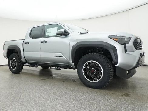 New 2025 Toyota Tacoma TRD Off-Road image 22
