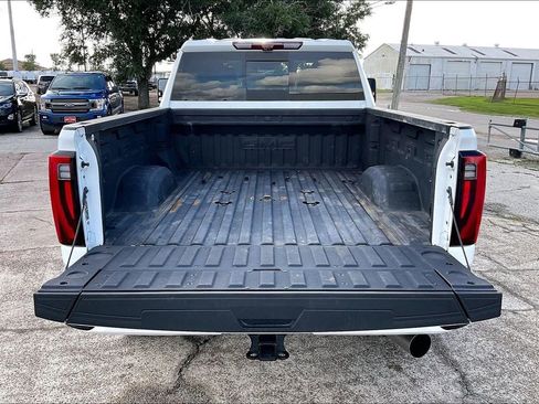 Used 2025 GMC Sierra 2500 Denali w/ Denali Reserve Package AWD/4WD image 38