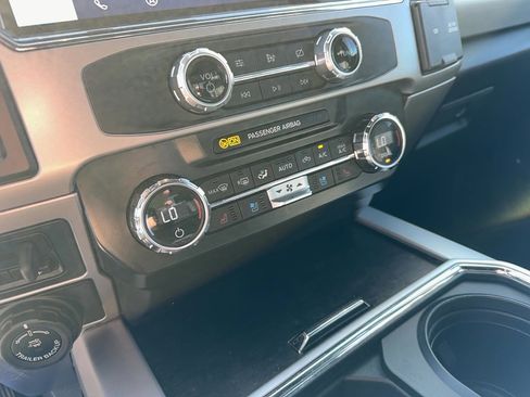 Used 2022 Ford F350 Lariat w/ Lariat Ultimate Package image 28