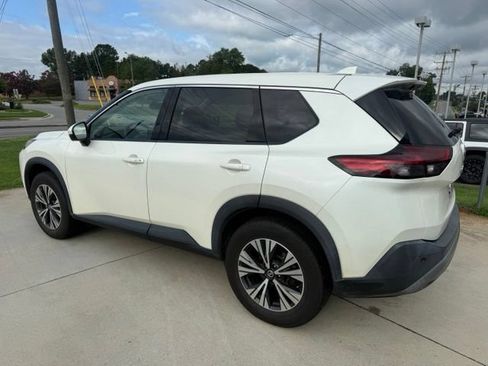 Used 2021 Nissan Rogue SV AWD/4WD image 8