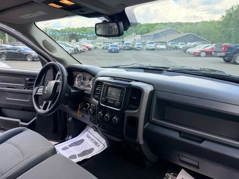Used 2014 RAM 1500 Express AWD/4WD image 25