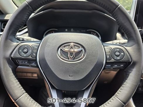 Used 2023 Toyota RAV4 XLE Premium FWD image 20