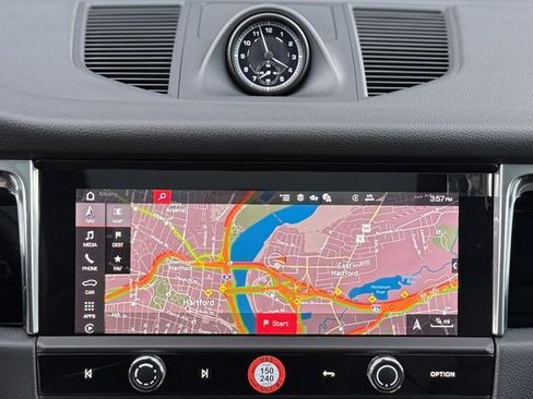 New 2026 Porsche Macan image 26