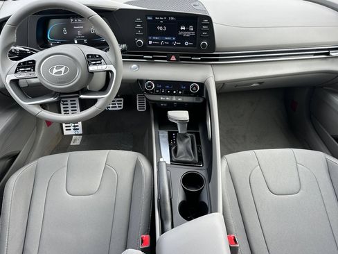 Used 2026 Hyundai Elantra Sport FWD image 16