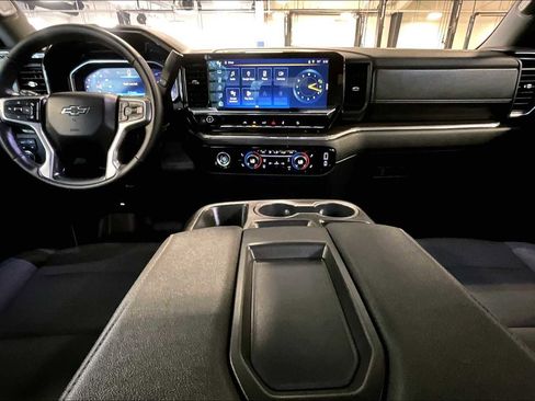 Used 2024 Chevrolet Silverado 1500 RST w/ Z71 Off-Road Package image 21