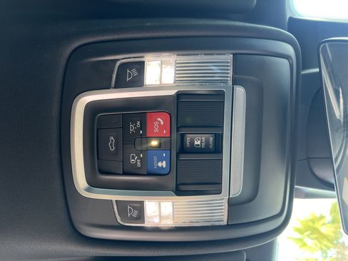 Used 2022 RAM 1500 Limited w/ Body Color Bumper Group AWD/4WD image 34