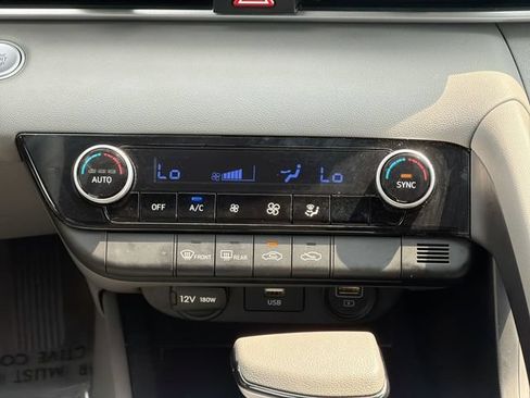 Used 2023 Hyundai Elantra SEL w/ Cargo Package FWD image 18