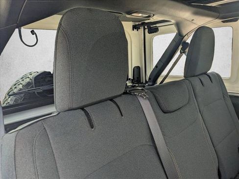 Used 2024 Jeep Wrangler Unlimited Sport AWD/4WD image 18