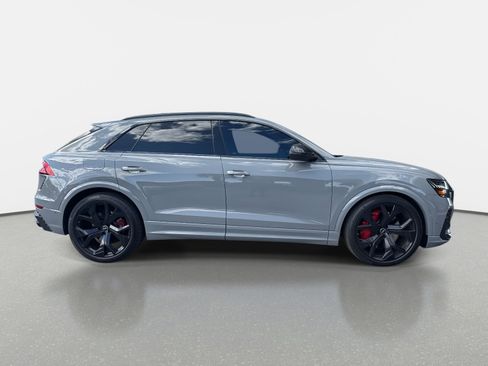 Used 2024 Audi RS Q8 image 2
