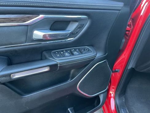Used 2019 RAM 1500 Laramie image 25