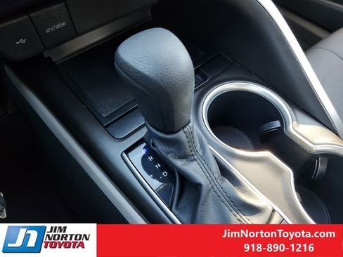 Used 2024 Toyota Camry LE image 21