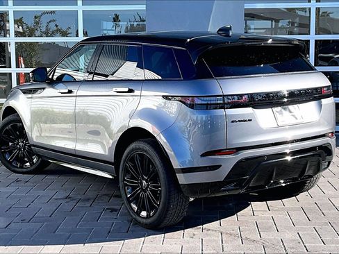 Used 2025 Land Rover Range Rover Evoque Dynamic SE image 12