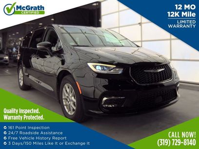 Used 2024 Chrysler Pacifica Touring-L