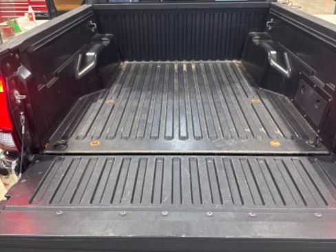 Used 2019 Toyota Tacoma SR5 image 8