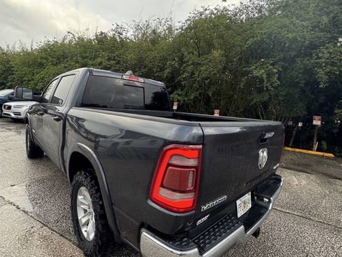 Used 2019 RAM 1500 Laramie AWD/4WD image 6